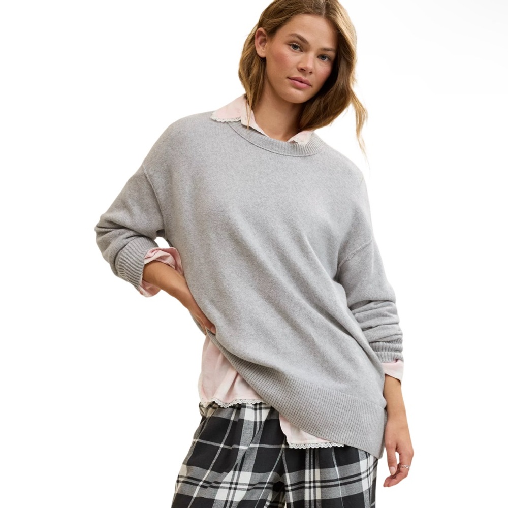 Aerie Light Gray Women's Crew Neck Sweater